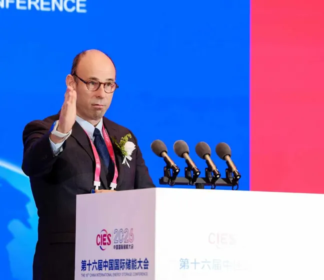 Johnny Browaeys delivering a keynote at the China International Environmental Summit