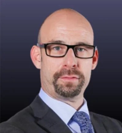 Portrait of Johnny Browaeys, partner at 2 Eggs Advisory